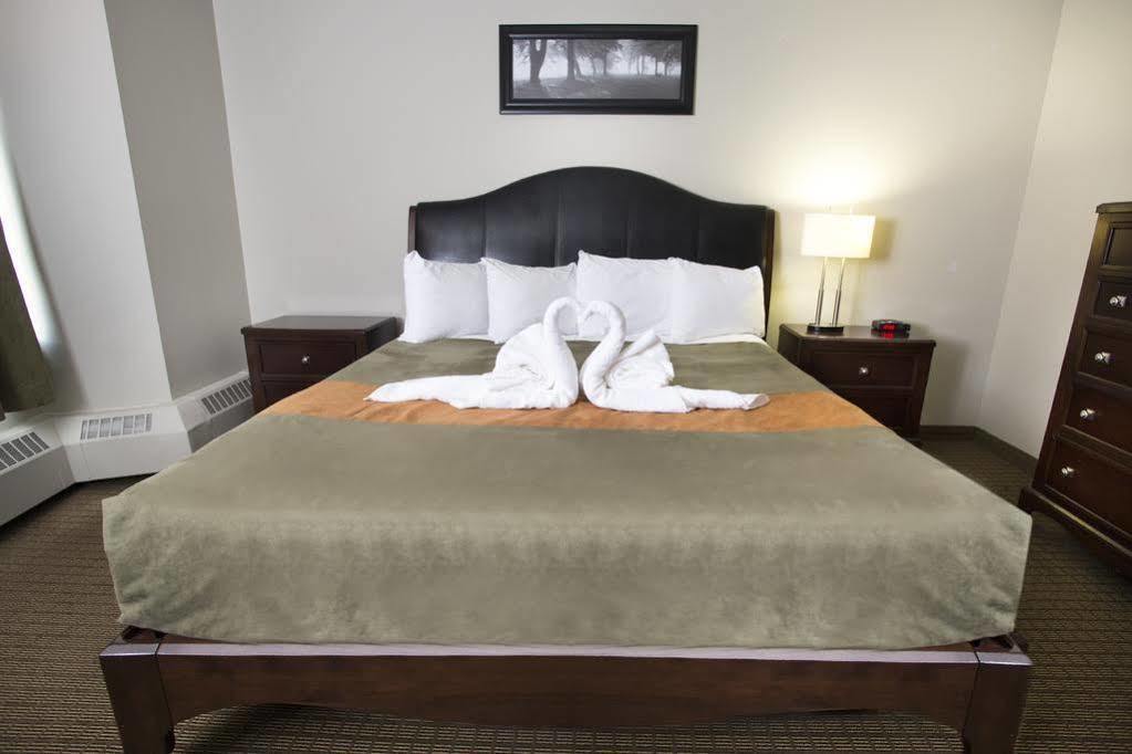 Coliseum Inn Edmonton Ngoại thất bức ảnh